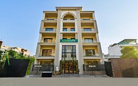 Limewood Signature - Golf Course Road